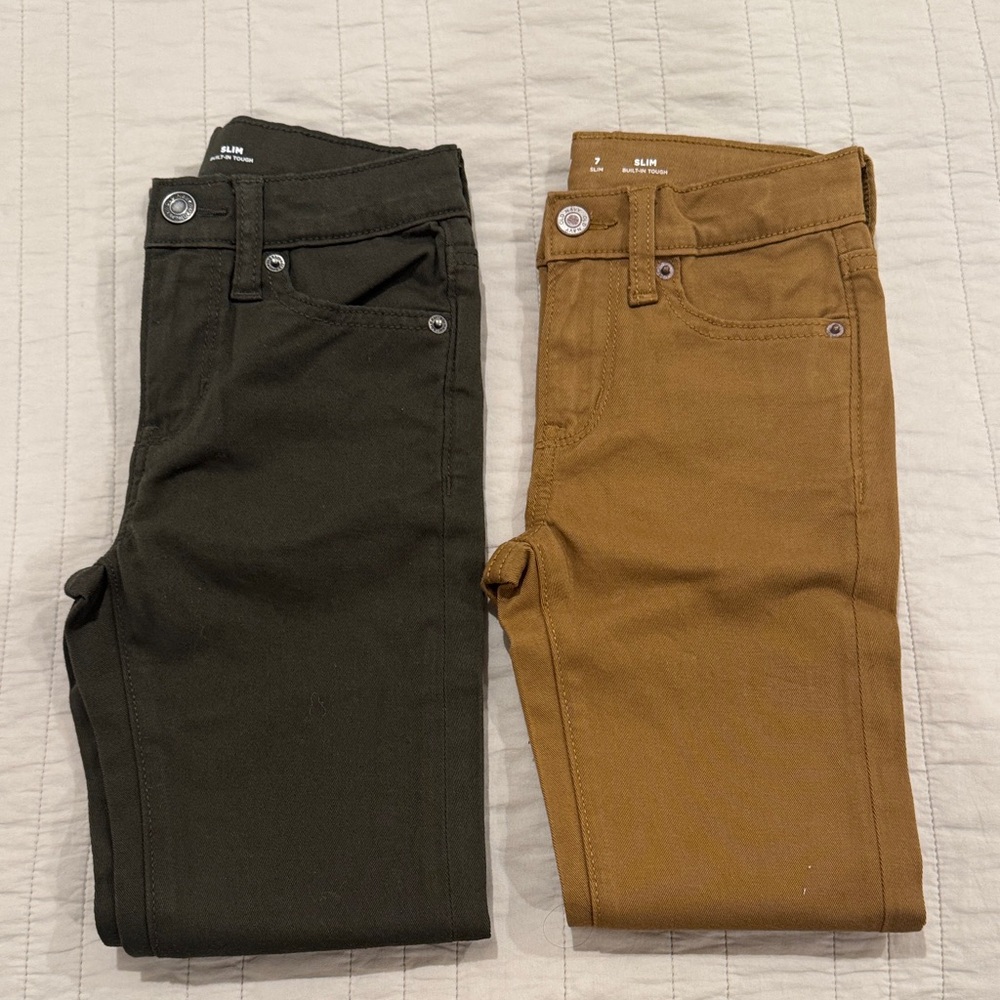 Old navy slim fit 360 stretch boys jeans. Olive and Tan. SLIM size 7 boys. NWOT